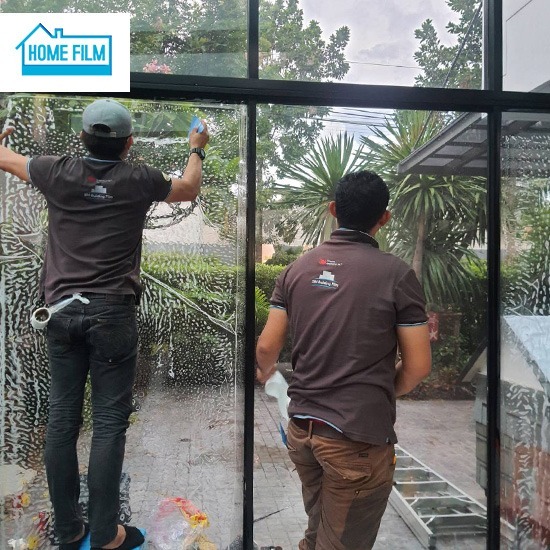 ช่างติดฟิล์มปรอทกันความร้อนในบ้าน - โฮมฟิล์ม รับติดฟิล์มบ้าน อาคาร คอนโด ช่างติดฟิล์มปรอทกันความร้อนในบ้าน - โฮมฟิล์ม รับติดฟิล์มบ้าน อาคาร คอนโด