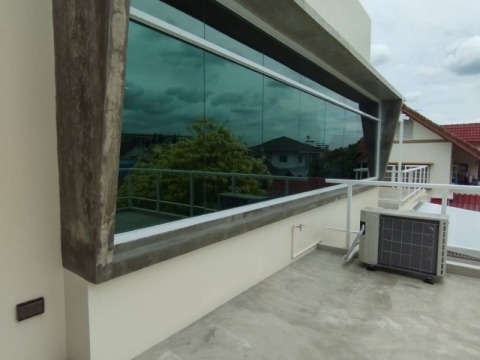 รับติดฟิล์มอาคาร ฟิล์มกระจกบ้านแบบปรอท รับติดฟิล์มอาคาร ฟิล์มกระจกบ้านแบบปรอท