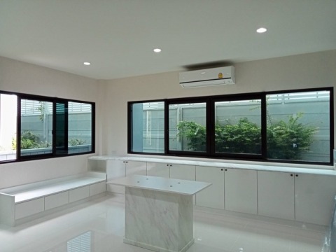 ช่างติดฟิล์มอาคาร Nano Ceramic ราพิเศษ
